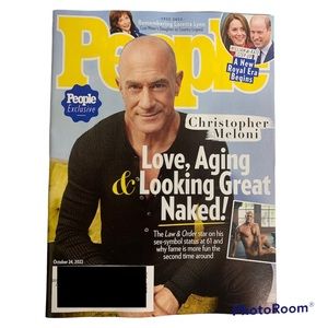 People Magazine October 24 2022 Christopher Meloni Loretta Lynn William and Kate